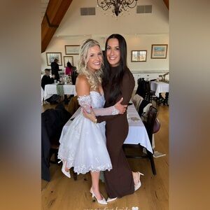 Lulus Brown Textured Long Sleeve Maxi Dress - Size M

Worn once, dry cleaned